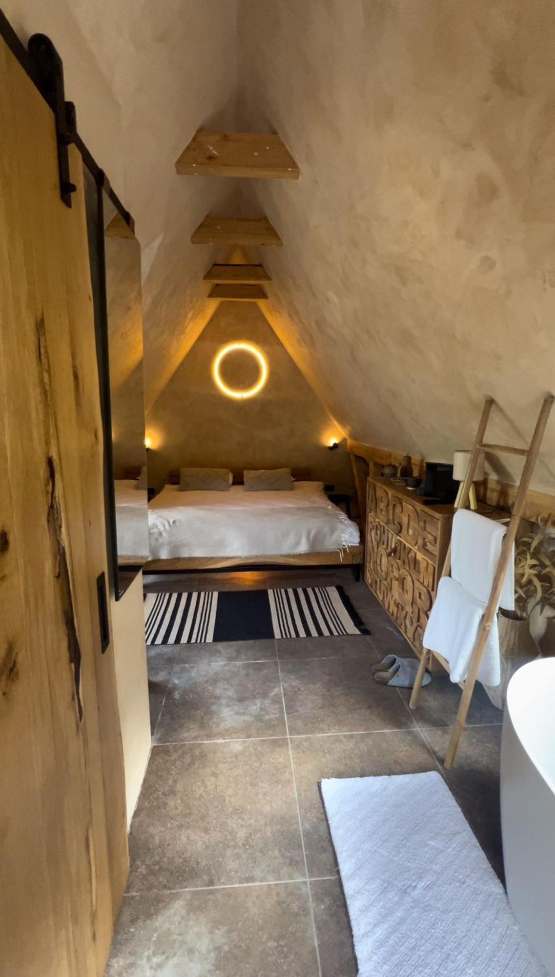 Shard Boutique Hotel-Adult Only Braszów Zewnętrze zdjęcie